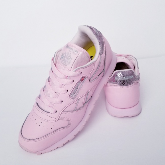 Pink classic reeboks Clearance